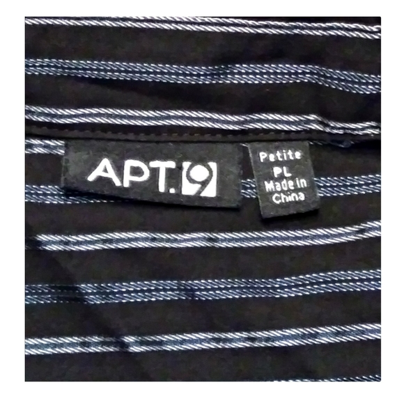 Woman's Apt 9 Long Sleeve Button Down Top Size PL - Picture 3 of 4